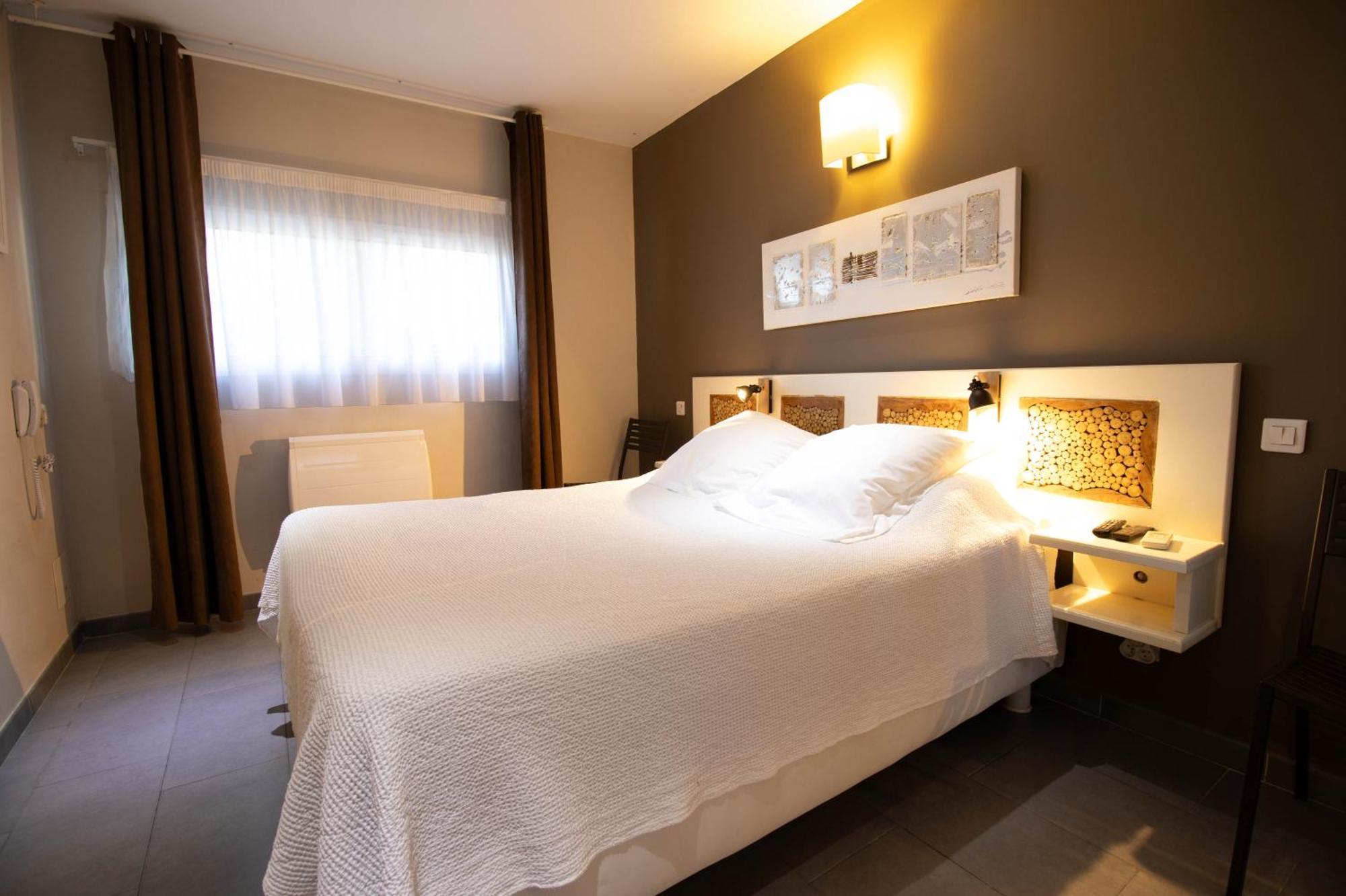Athena Motel Saint Aygulf Kültér fotó