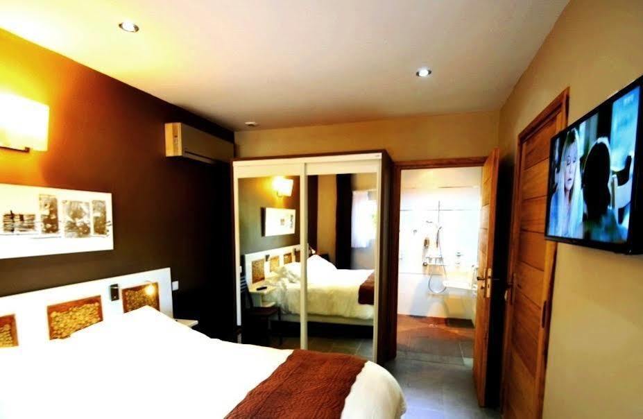 Athena Motel Saint Aygulf Kültér fotó